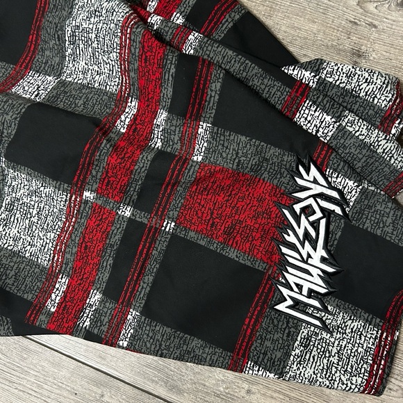 Maui and Sons Red and Black Plaid Board Shorts size 38 NWT - Picture 6 of 7
